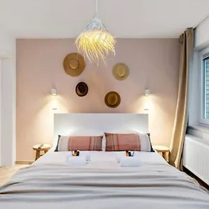 https://albane-modern-2-slaapkamer-appartement.hotelsghent.com